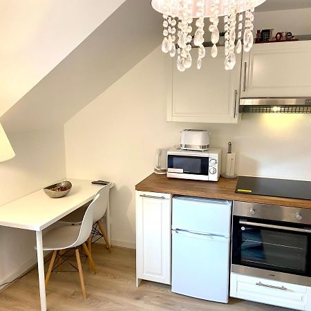 London Studio Self Contained, Newly Furbished Esterno foto