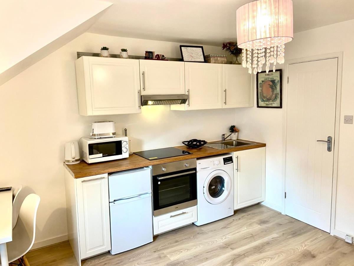 London Studio Self Contained, Newly Furbished Esterno foto